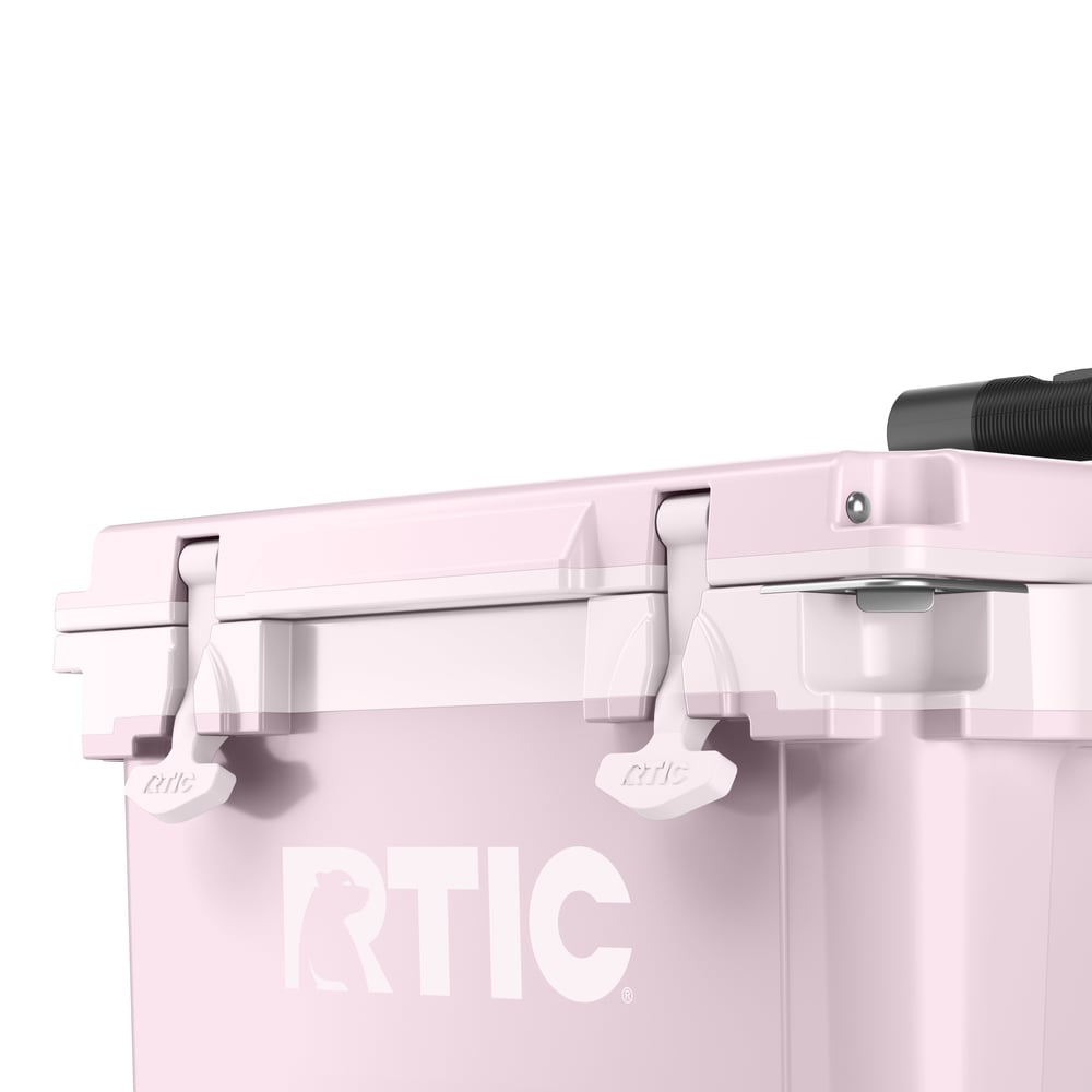 22 QT Ultra-Light Wheeled Cooler Pale Pink - Image 9
