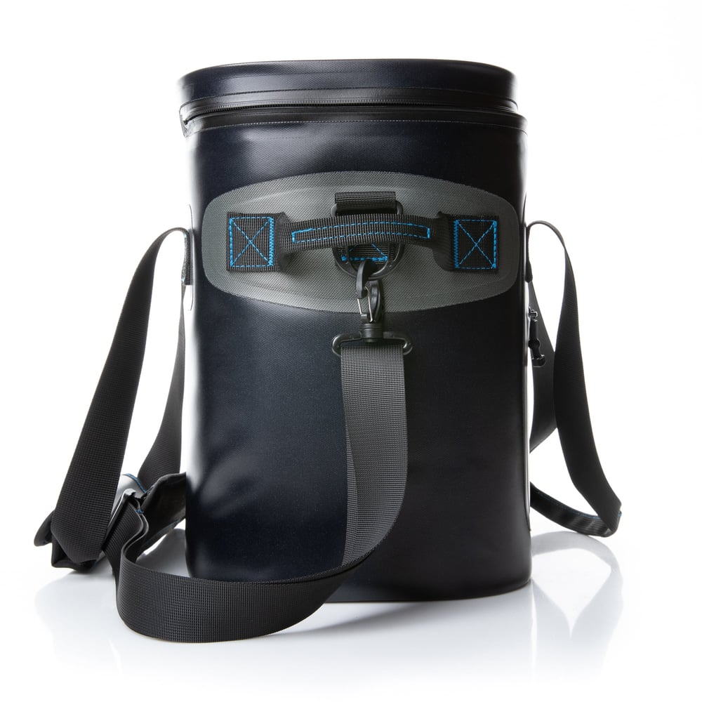 Ultra-Tough Soft Cooler Blue / Grey - Image 4